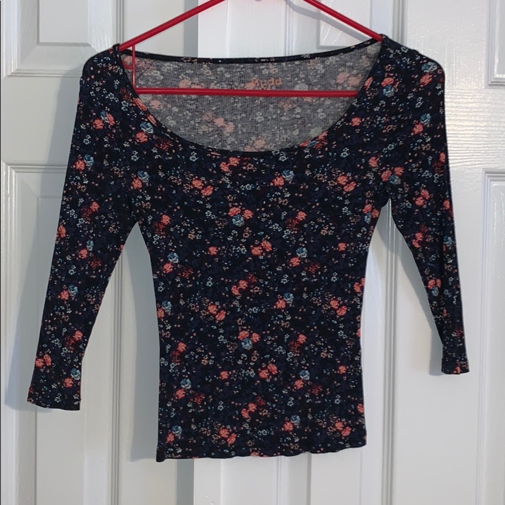 Floral print long sleeve top